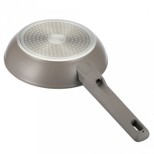 Сковорода с антипригарным покрытием "Latte" д20см, h4,5см, s2,6мм, дно s3,1мм, литой алюминий, бакелитовая ручка с покрытием "soft-touch", капсульное дно, "Regent" (Китай) Подходит для всех видов плит, включая индукционную.