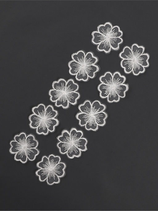 Цена за 2 шт. Аппликация для одежды «Цветок», текстильная, d=4.5 см, 10 шт., белая