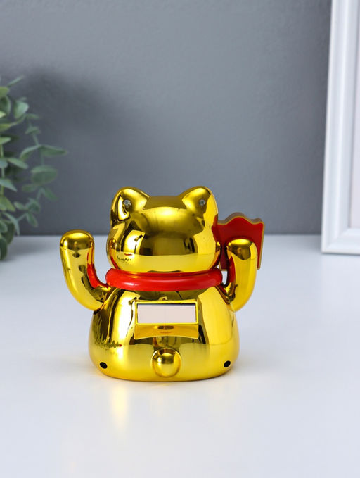 Маятник настольный антистресс от солнечной батареи «Золотой кот Манэки-нэко с домиком», 11.2×14.3×15.3 см