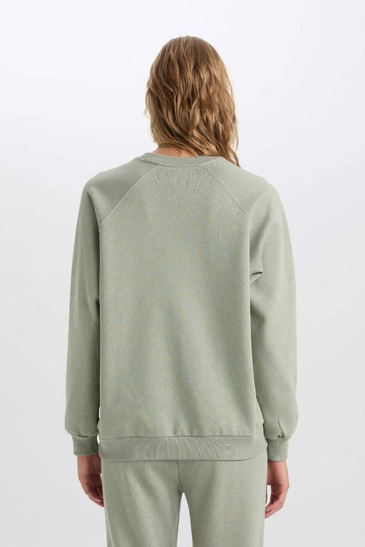 Женский свободный крой, широкий крой с круглым вырезом, толстый базовый однотонный повседневный свитшот - Defacto фото 6