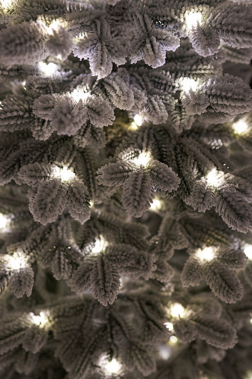 Ель искусственная заснеженная с лампочками Тикко 1,55 м - Max christmas фото 4