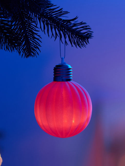 Елочный шар Малиновый бархат 8 см, 1 LED, от батареек LR443, свечение тёплое белое - Luazon lighting фото 2