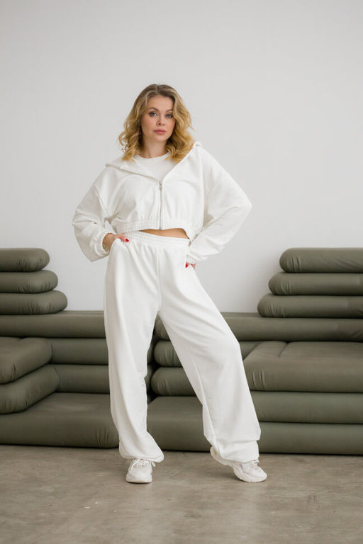 Костюм из спортивной ткани найк футер утепленный, молочный - Knitka wear фото 4