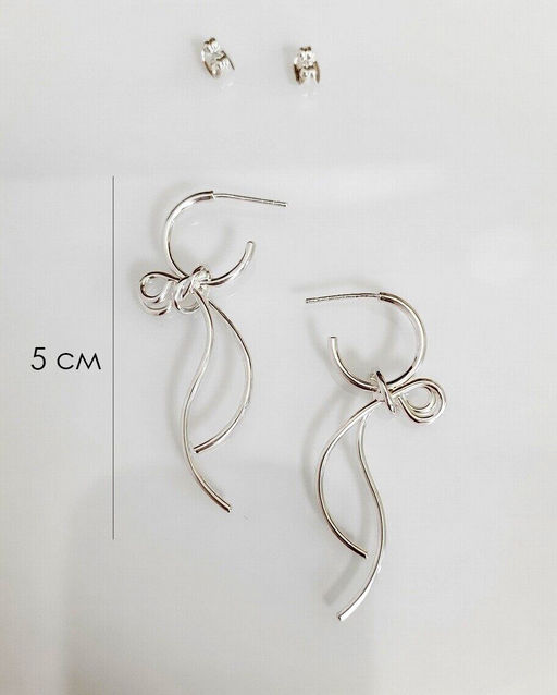 Стильные серьги