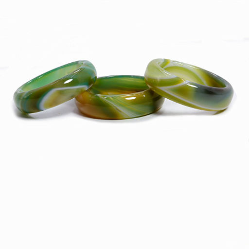 Кольцо из камня гладкое Зеленый агат притягивает энергии изобилия и благополучия размер размер mix