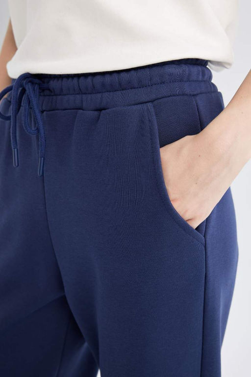 Длинные брюки из плотной ткани Jogger стандартного кроя с эластичной окантовкой - Defacto фото 4