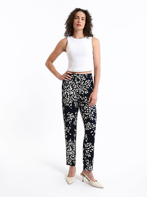 Beli Lastikli Rahat Kal?p Desenli Kad?n Pantolon