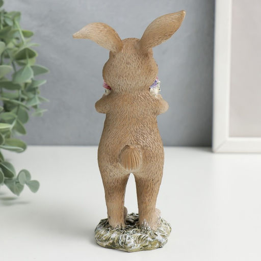 Фигурка полистоун Зайчик с корзиной цветов, 15?7?8 см