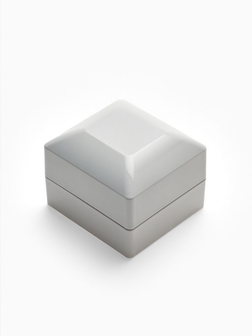 Футляр для 2 колец с подсветкой «Романтика»,6×6×5 см, белый