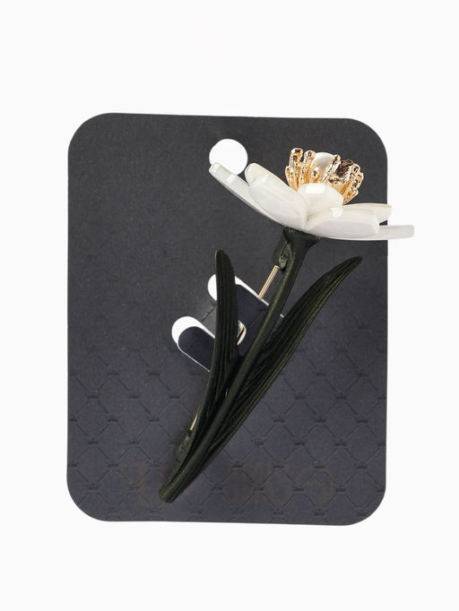 Брошь «Цветок» нежный, жемчуг, цвет бело-зелёный в золоте