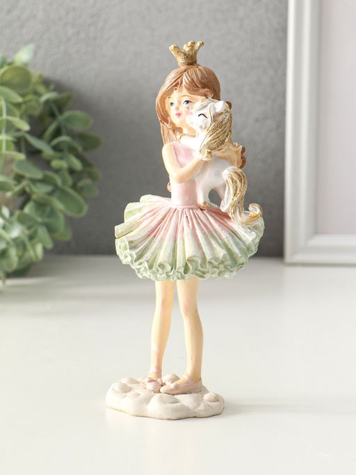 Сувенир полистоун "Девочка-принцесса с маленьким единорогом" 7х7,5х17,5 см