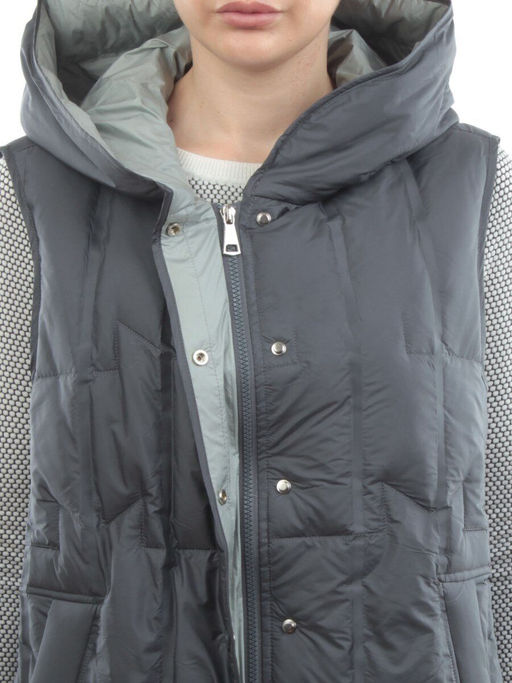 25-188 DK. GRAY Жилет утепленный женский (пух)