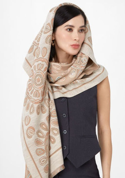 в составе ШЕРСТЬ и КАШЕМИР Большой, мягкий, теплый однотонный двусторонний палантин. - Tantino фото 10