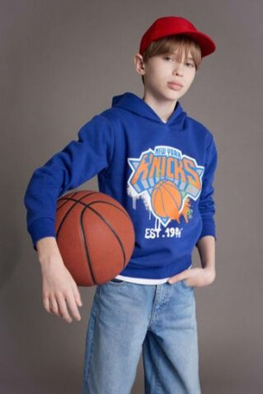 Erkek Cocuk NBA New York Knicks Kapusonlu Sweatshirt