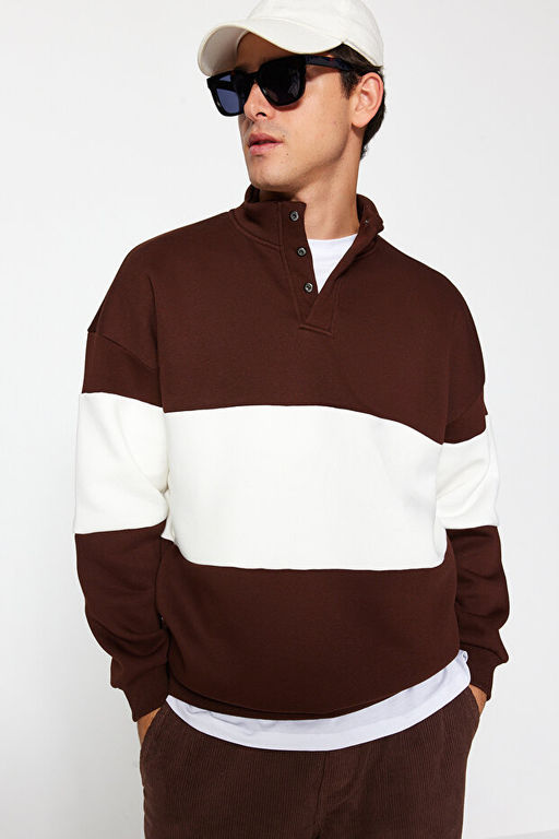 Kahverengi Oversize/Geni_ Kesim __t__tl_ Yaka Renk __i Polar/S_cak Tutan Sweatshirt TMNAW24SW00160 - Trendyolmilla фото 2
