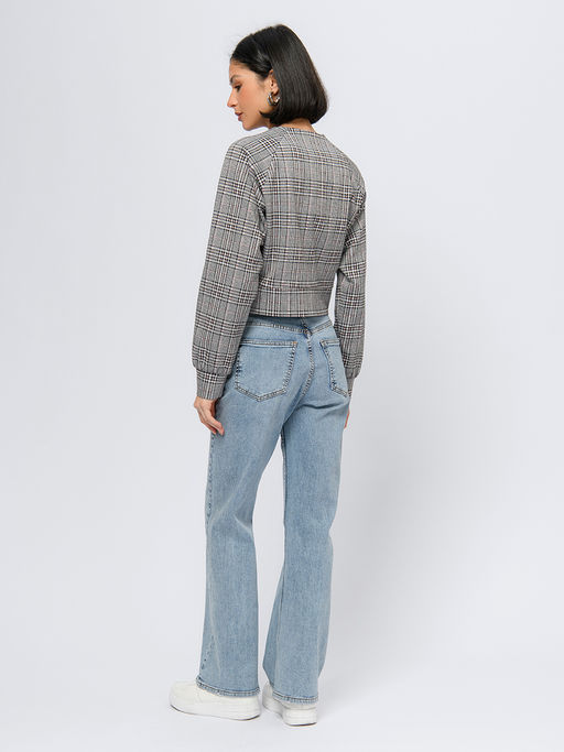 Жакет серого цвета укороченный с розовой клеткой и объемными рукавами - 1001dress фото 3