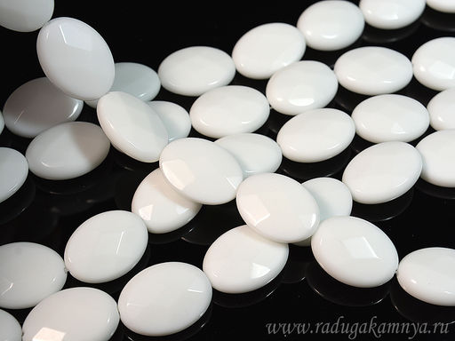 Бусины из агата белого овал гр.20*15мм, 39см, 19 бусин Радуга камня