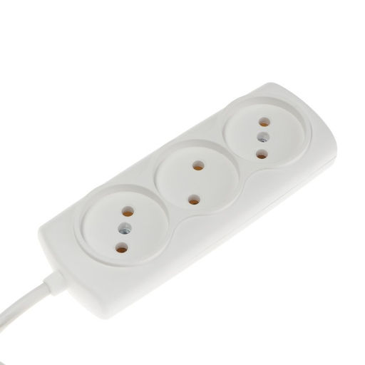 Цена за 2 шт. Удлинитель Luazon Lighting ECO, 3 розетки, 1.5 м, 10 А, 2200 Вт,ПВС 2х0.75 мм2,без з/к,белый