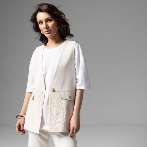 Жилет на подкладе с кружевом, Искусство переговоров (beige) - Charutti фото 2