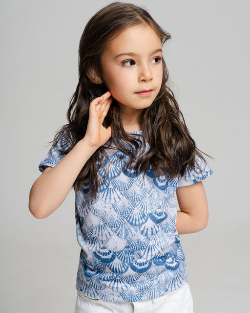 Дизайнерская детская футболка SAHAR art lab