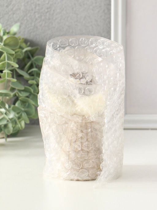 Сувенир полистоун "Девочка-ангел с венком-сердце" 4,5х8х12 см