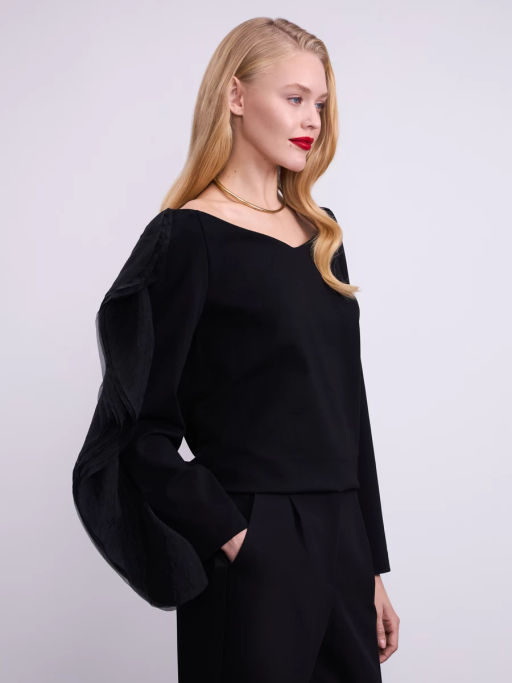 Трикотажная блуза с воланом по рукаву / Zarina  фото 2