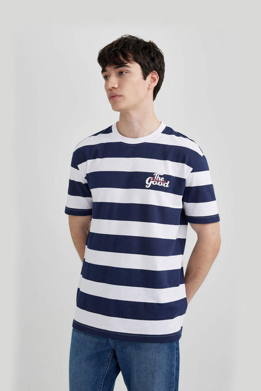 Футболка с короткими рукавами и круглым вырезом обычного кроя в полоску сзади с принтом - Defacto фото 5