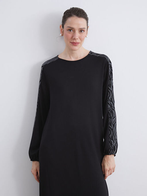 B?y?k Beden Bisiklet Yaka Desenli Elbise