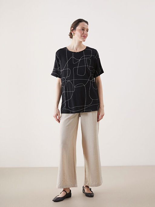 Bisiklet Yaka Desenli Kad?n Ti??rt