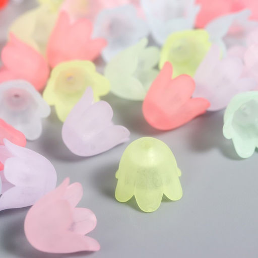 Цена за 2 шт. Бусины для творчества пластик Цветок ландыша пастель набор 80 шт. полупрозрачный 1.1?1.1?0.9 см
