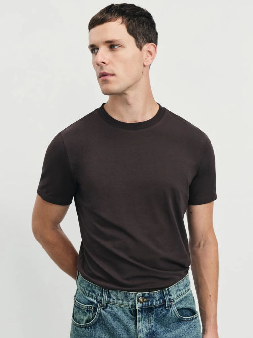 Базовая футболка slim fit / Zarina