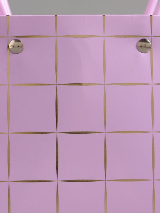 Цена за 10 шт. Сумка переноска для цветов, лиловая влагостойкая, с тиснением, 13×9.5×13±5% см