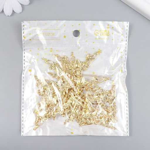 Цена за 20 шт. Уголок декоративный "Греческий узор" 4х4  см С1252