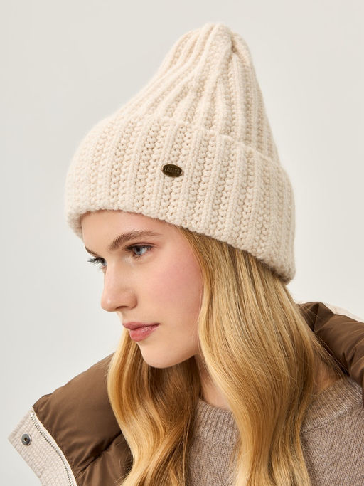 Шапка жен. пух енот+шерсть+виск LB-N88067 cream