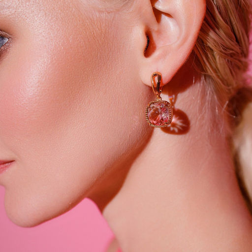 Серьги со стразами Иллюзион плавный квадрат, малиново-фиолетовые в золоте