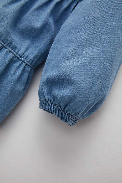 Джинсовое платье с широким кружевным воротником и длинными рукавами для маленьких девочек - Defacto фото 7