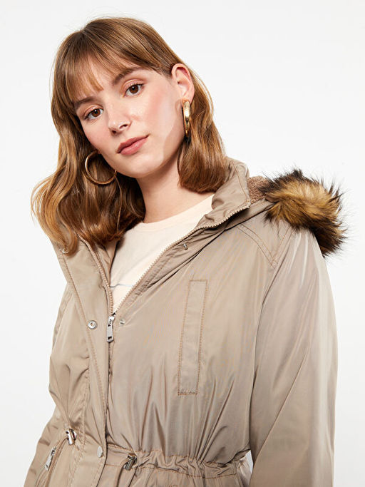 Kad?n Kap??onlu D?z Parka