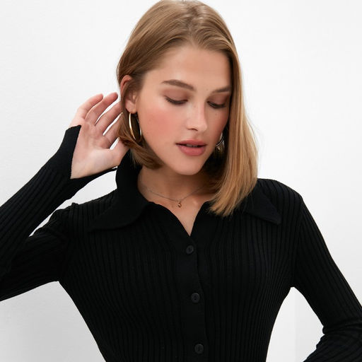 Джемпер женский на пуговицах MINAKU: Knitwear collection, чёрный, размер 46-48