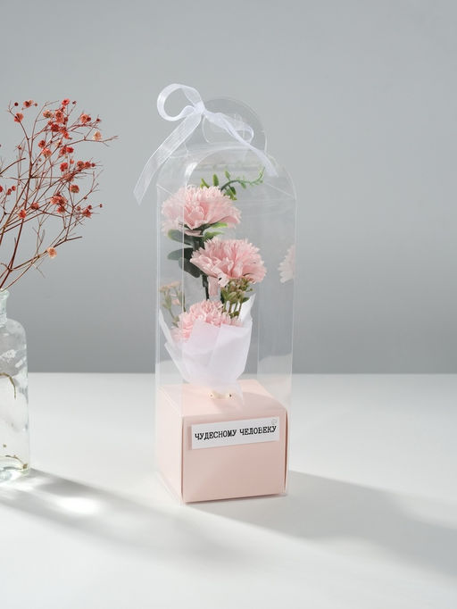 Букет из мыльных лепестков для ванны Три гвоздики на подиуме, подарочный, розовый, 8?8?25 см