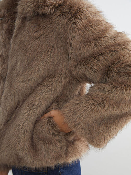 G?mlek Yaka Kad?n K?rk Mont