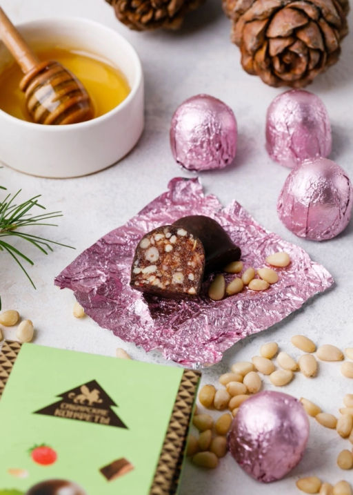 Кедровая комета с земляникой, 70 г - Сибирский кедр фото 3