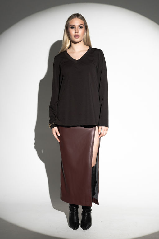 Лонгслив с V- образным вырезом