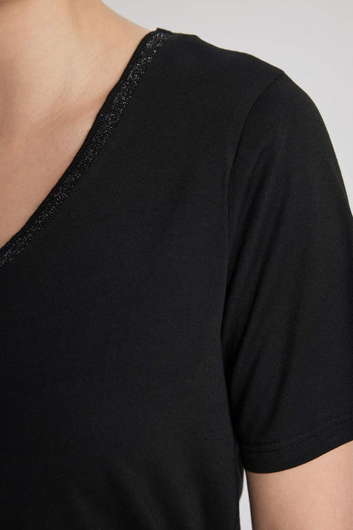 Футболка стандартного кроя с V-образным вырезом и короткими рукавами - Defacto фото 5