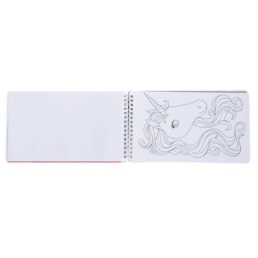 Книга с наклейками и трафаретами Альбом дизайнера. Волшебные единороги