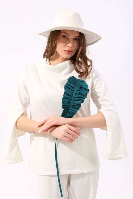 Джемпер NIKVA н923-3 молоко+изумруд