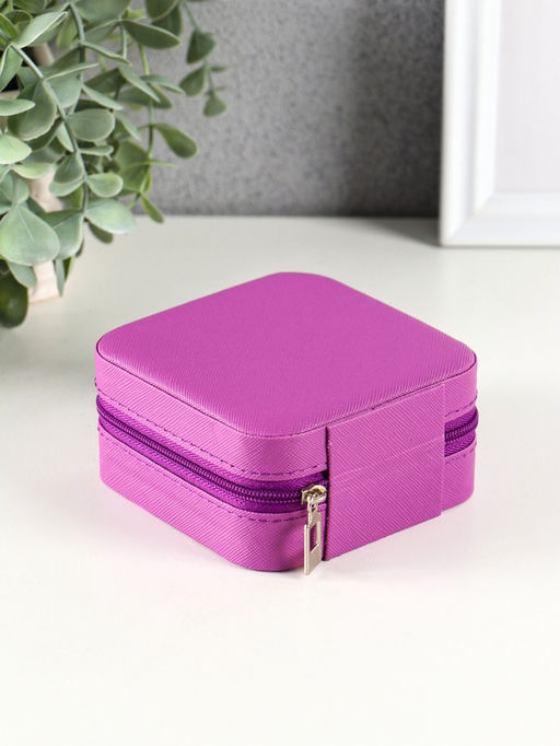 Шкатулка для украшений «Фиолет», кожзам, 4 ячейки, 7 полос, 3 крючка, 10×10×5 см