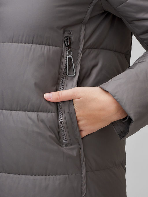 Пальто утепленное стеганное зимнее с капюшоном женское темно-серого цвета 9606TC