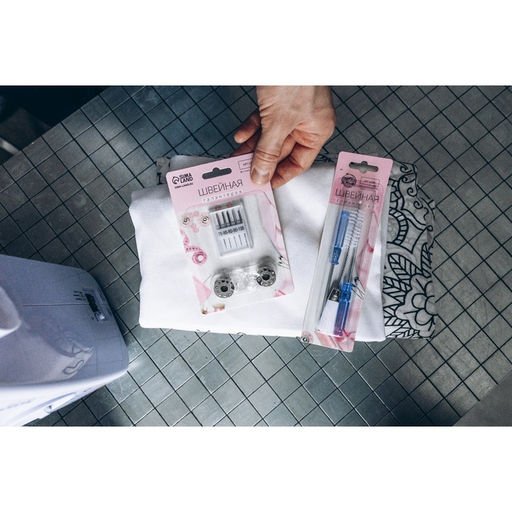 Сервисный набор для швейных машин, 3 предмета: отвёртка 2 шт., щётка