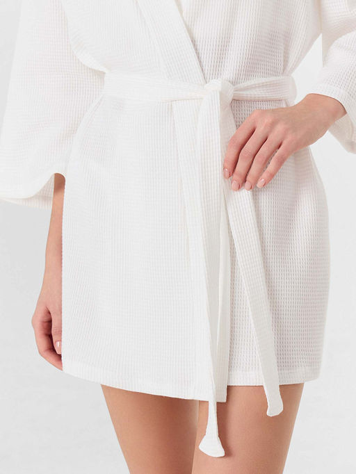 Халат женский белый вафельный укороченный