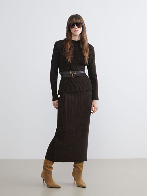 Dik Yaka Kemerli Kad?n Triko Kazak